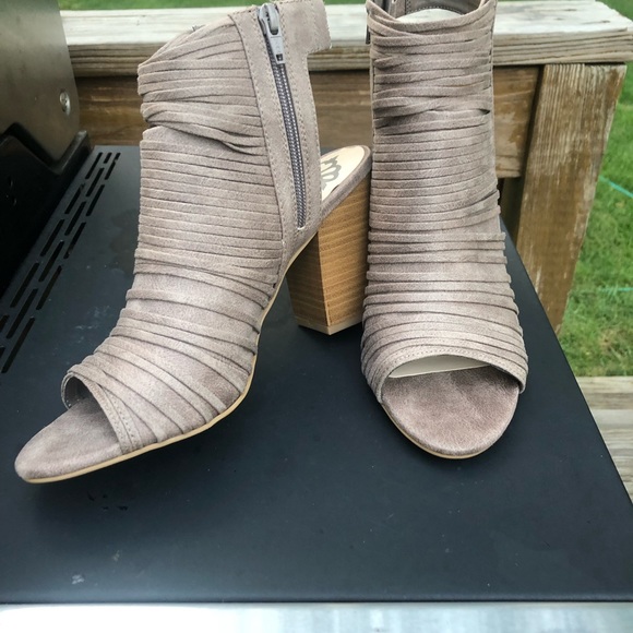Fergalicious Shoes - NWT Fergie sandals.